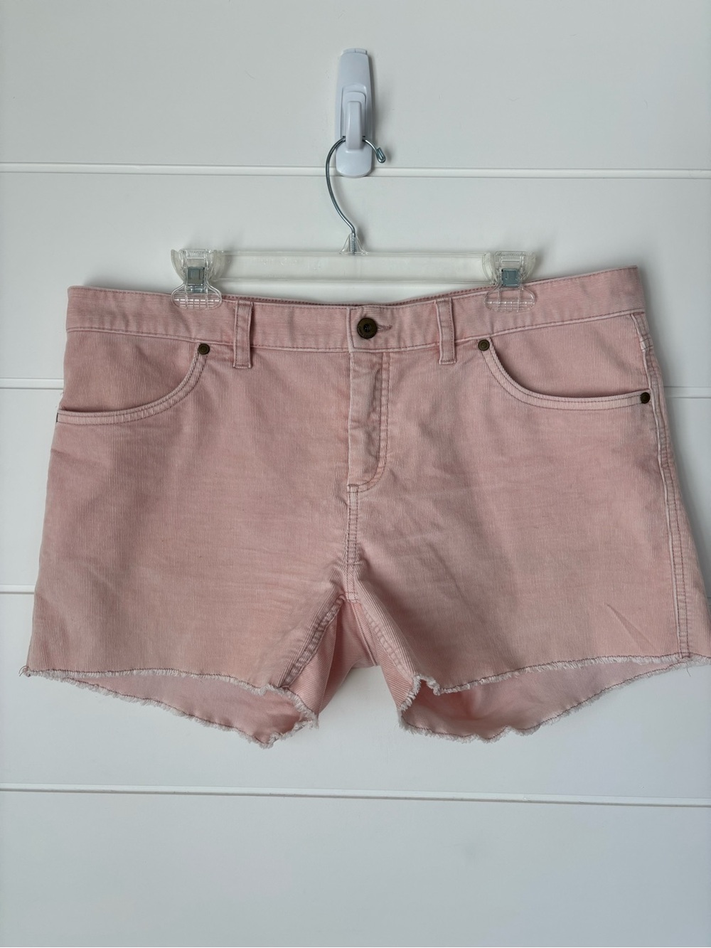 Carve Designs Oahu Corduroy Shorts Pink Size 12